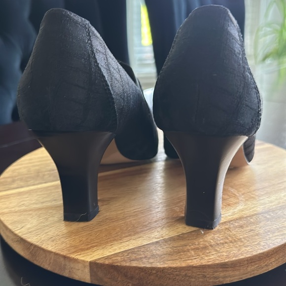 Liz Claiborne shoes - Picture 6 of 11